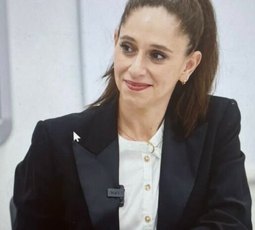  Maya Moussly