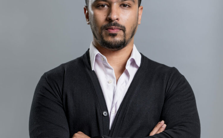  Umar Khan