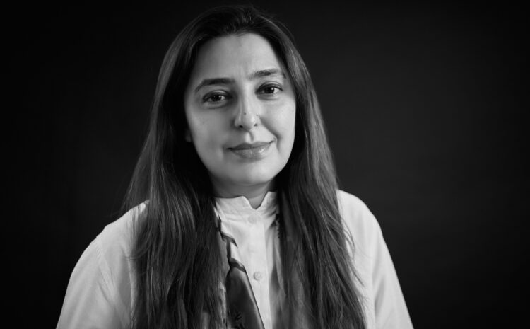  Atiya Zaidi