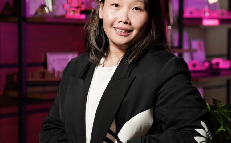  Adeline Chew
