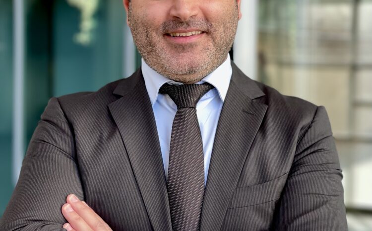  Elie Khalil